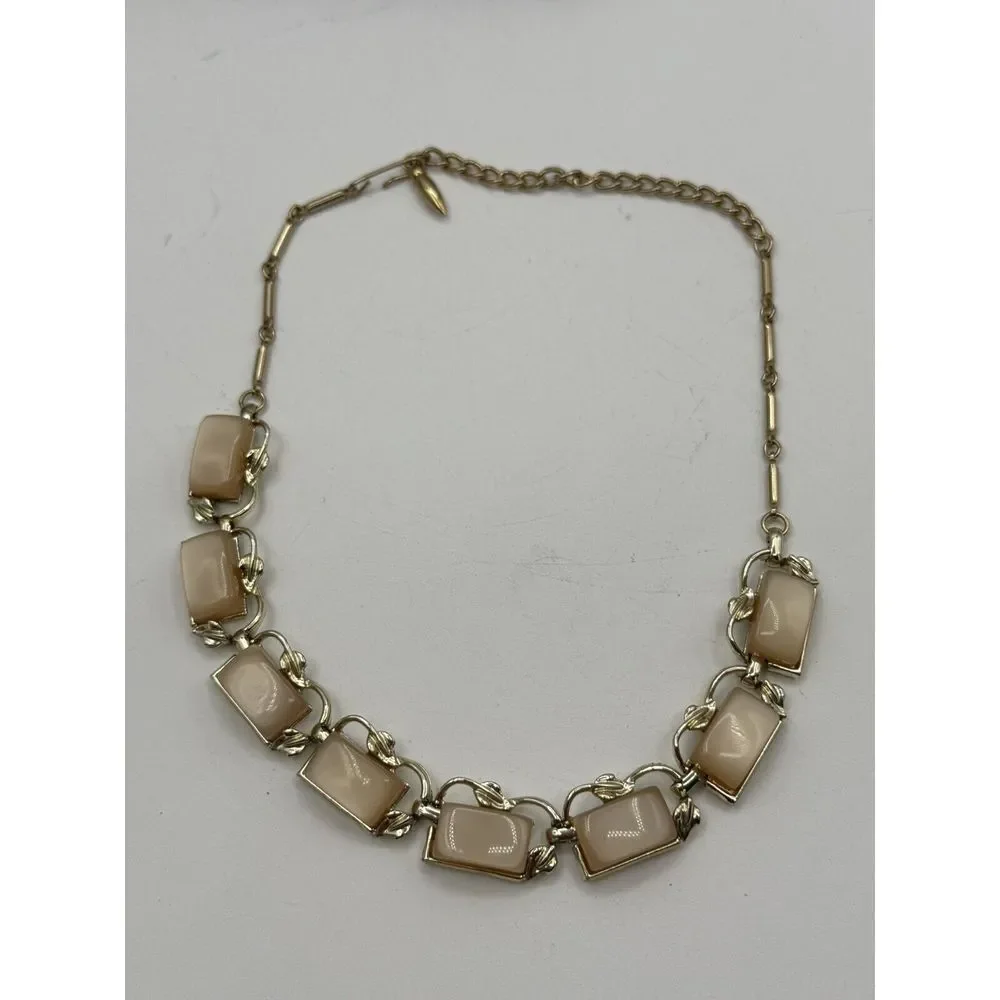 VTG Choker Champagne Beige Thermoset Lucite‎ Baguette Links Gold Tone Metal 17